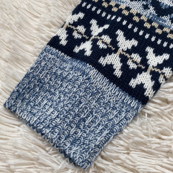 Cy V-Neck Knit Sweater ๐ Blue Tan & White - Picture 10 of 16